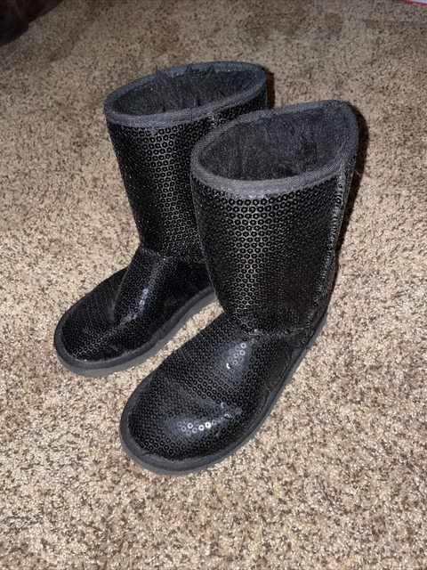 Ugg 3161 Boots Sequin Sparkle Black Short Shearling Women’s Sz 6.5 / 37