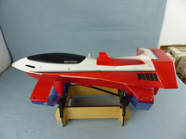 Bateau RC Krick Avanti 5 - 62 Cm - Coque Avec Début De Montage - Modélisme (Occasion)