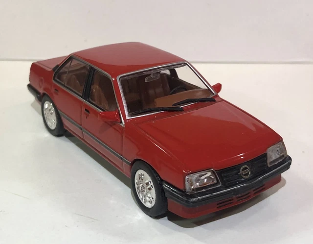 Opel Ascona C Modellauto DeAgostini Rot Maßstab 1:43