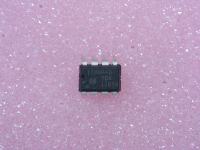 Miniature La Petite Robe Noire 1x NCP1014AP065G P1014AP06 NCP1014AP065 DIP7 NCP1014A Onduleur Apc - Foto 5