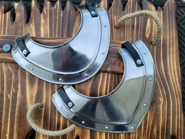 Hand Forged Knights Templar Gorget Plated Steel Neck & Throat Armor Medieval Col