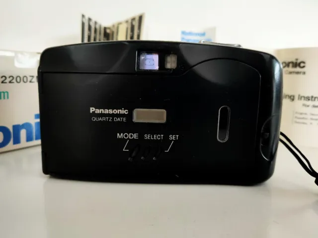 Panasonic Film Camera Mini & Zoom C-D2200ZM 3