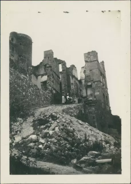 France, La Bourboule, Ruines du Château de Murol, 1912, Vintage silver print Vin