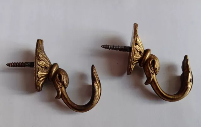 Lot De 2 Embrasses De Rideaux Anciennes – Bronze Ou Laiton Doré – Avec Crochets Muraux