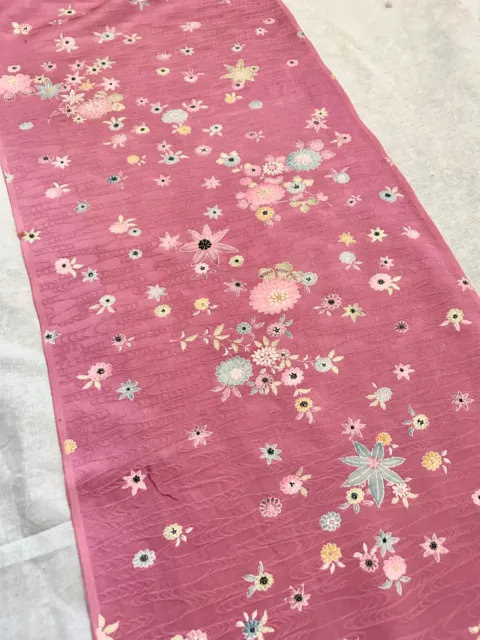 Wonderful silk fabric made by deconstructing a luxurious Japanese party kimono