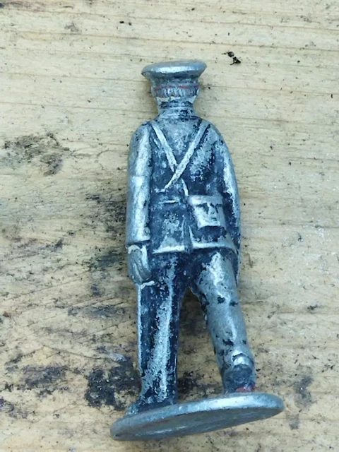 5 SOLDATS INFANTERIE de forteresse ancien alu quiralu jaune kaki 5 SOLDATS INFANTERIE de forteresse ancien alu quiralu jaune kaki