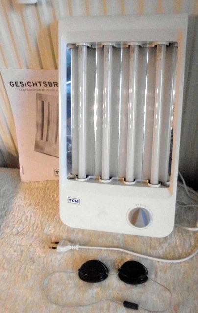 TCM Gesichts- und Oberkörperbräuner 4 x 15 W Röhren  Incl. UV Brille + Anleitung