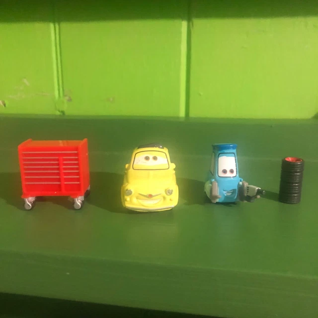 DISNEY PIXAR CARS Diecast Metal - Guido & Luigi Playset Tyres Toolbox ...