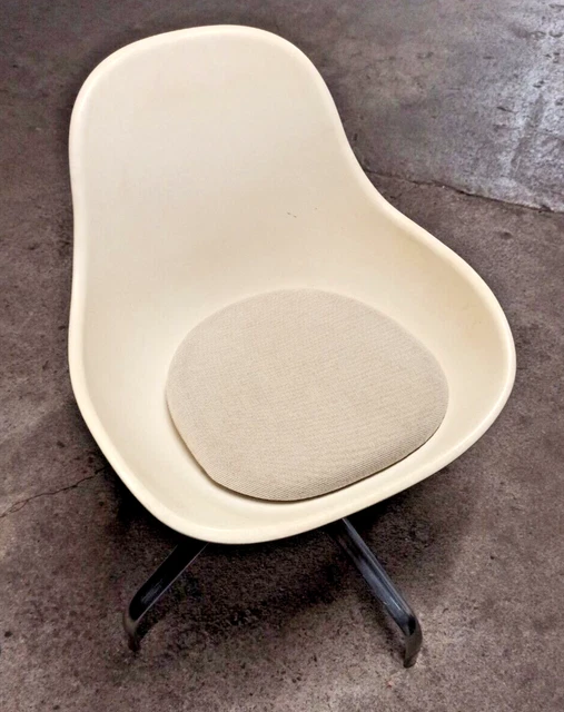 Chaise Pivotante IKEA Jakob Design Chris Martin, Style Space Age Blanc, Vintage 2000