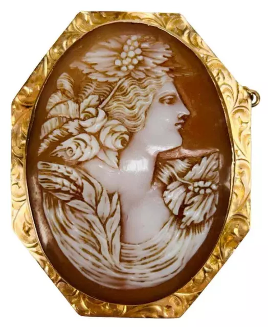 Antique 19thC Victorian 14K Gold Carved Shell Beautiful Woman Cameo Pin Brooch