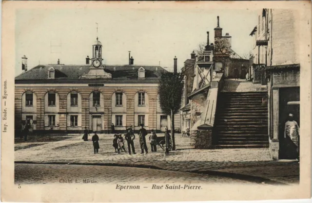 CPA EPERNON Rue Saint-Pierre (1201612)