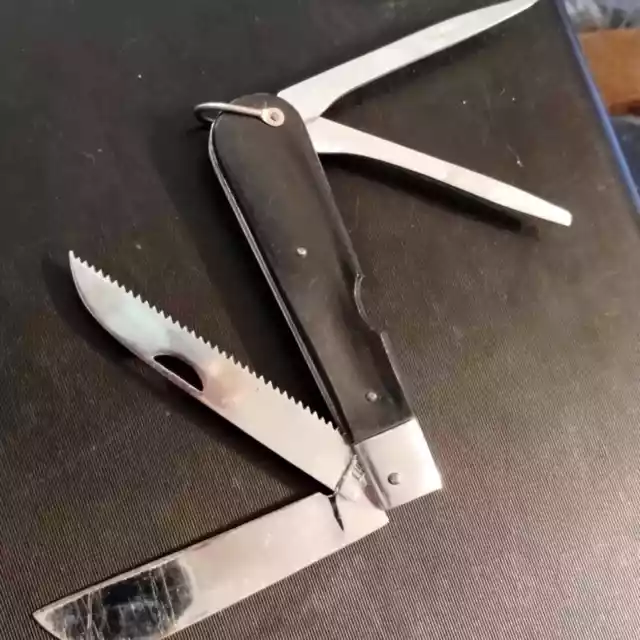 5 in multi blade 1970s pocket utility knife/signed