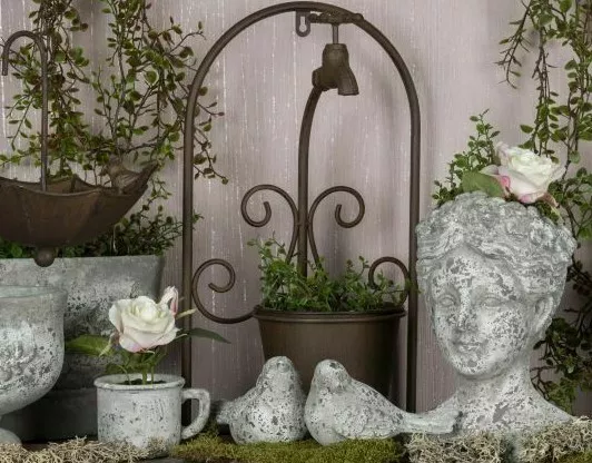 Pflanztopf z.hängen mit Deko Wasserhahn Wand Braun Eisen Vintage Garten 390269