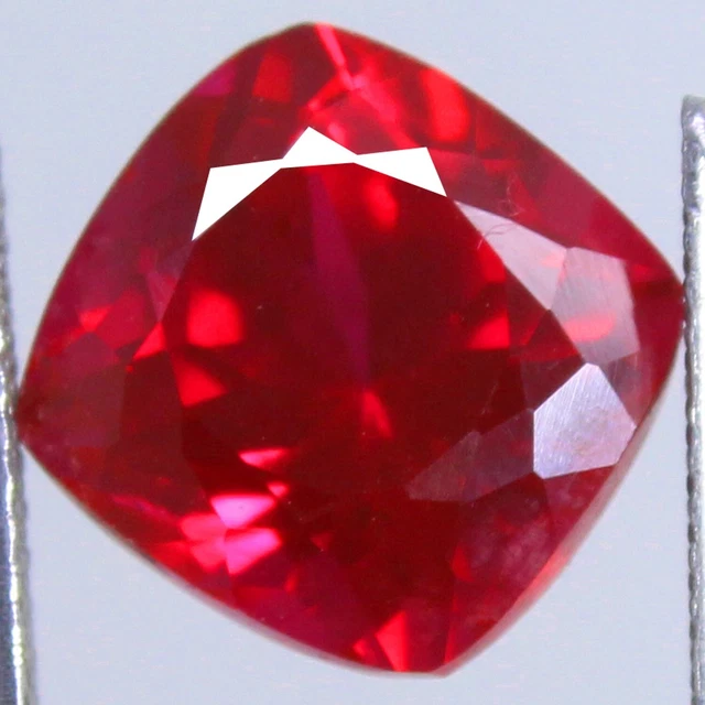 Rubis Sang De Pigeon De Birmanie 2,80 Ct Naturel Certifié GDL - Coussin Coupé Excellent