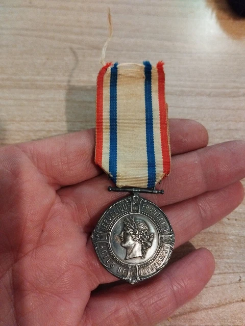 Médaille En Argent Des Sauveteurs De Seine Et Oise - Décoration Vintage, Fabriquée En France