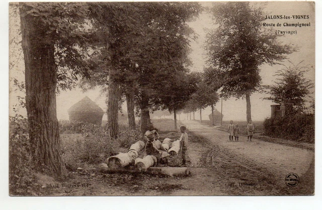 JALONS LES VIGNES - Marne - CPA 51 - enfants rue de Champigneul