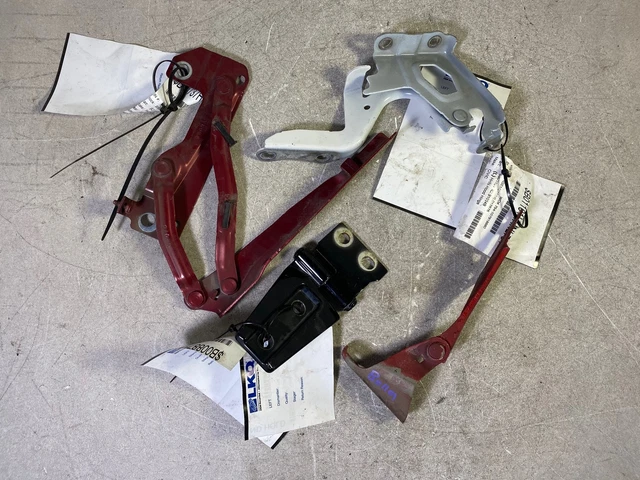 2014 Ford F150 Driver Left Hood Hinge OEM 106K Miles (LKQ~350115239)