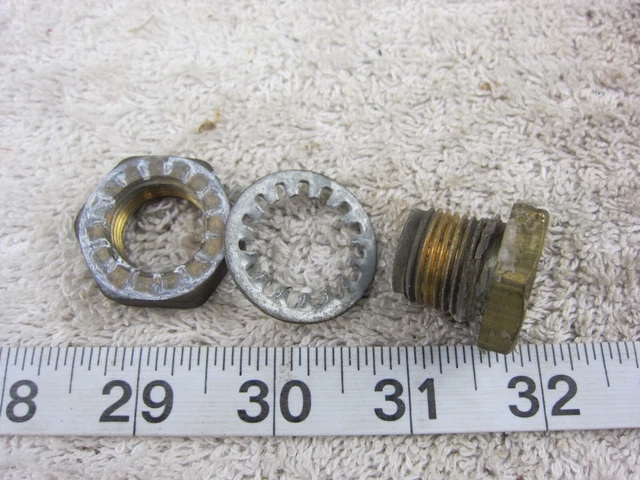 Brass SS  ¾"-16 ⅝"-18 Nipple 4-Wat Flare Schrader Brass Extension Nipple, Used