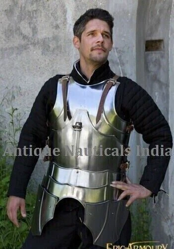 Cuirasse Et Cuirasse Médiévale Européenne