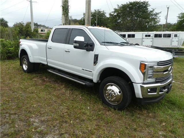 2019 Ford F-450 LARIAT