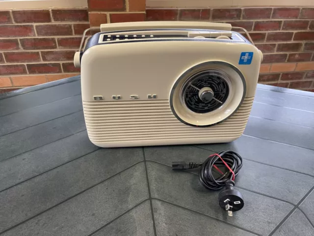 BUSH TR82DAB Retro Style Portable Radio