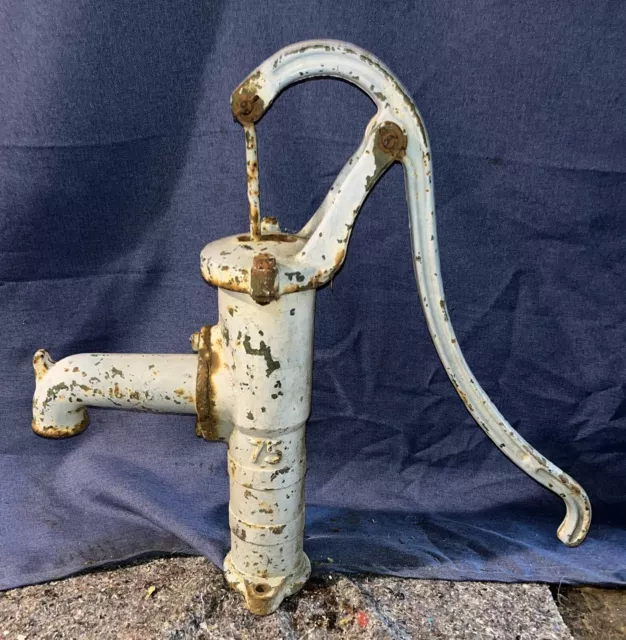alte Gartenpumpe Brunnenpumpe Schwengelpumpe Hand Pumpe Wasser Schwengel