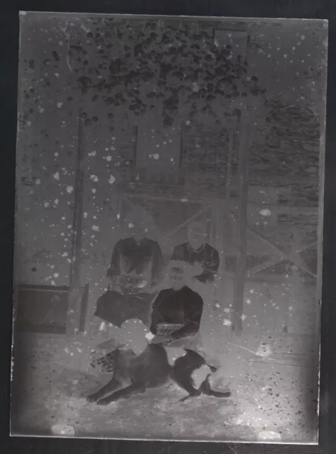 Glass Photo Plate - Women's Group (Ref. 41)