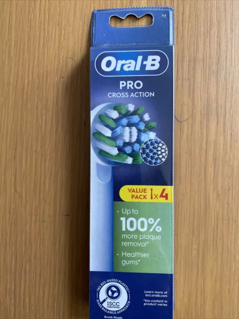 Oral-B CrossAction Teste spazzolino elettrico - Confezione da 4