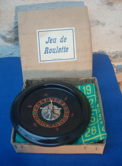 Flipper Ancien En Bois Le Sporting R Chaillou La Rochelle - Jeu De Café 1930