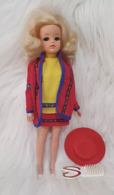 Vintage early 1980s 'Sindy' doll blonde hair, fully dressed