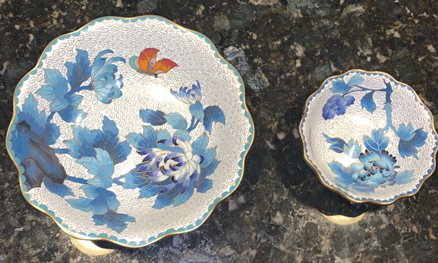 Two White Cloisonne Bird & Flower Pattern  Enamel Bowls Gold Gilt Rim & Foot !!!