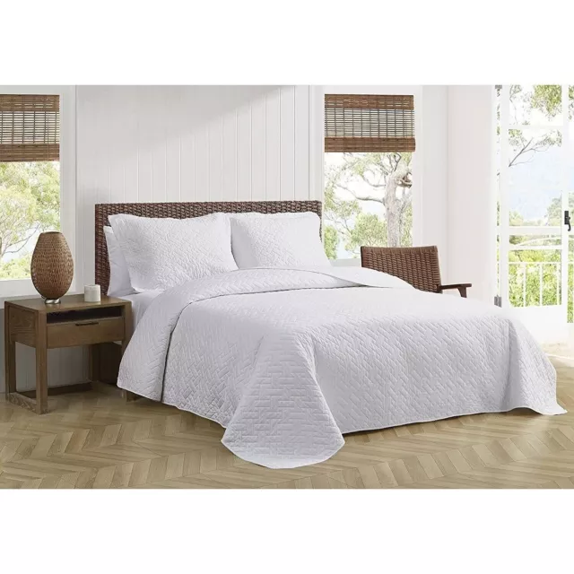 Tommy Bahama Home - Chevron pattern twin quilt set -100% Cotton, White  2