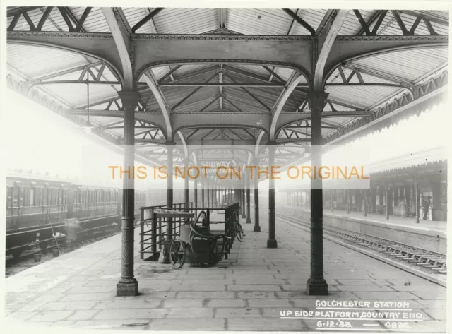 LNER Great Eastern Colchester Station 6/12/35 E4836 Hochbahnsteig Country End