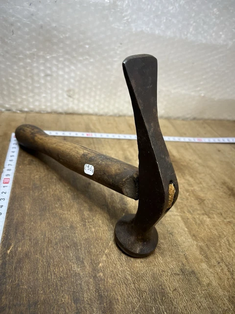 marteau Bouterolle à oeil outils anciens OLD TOOL HAMMER