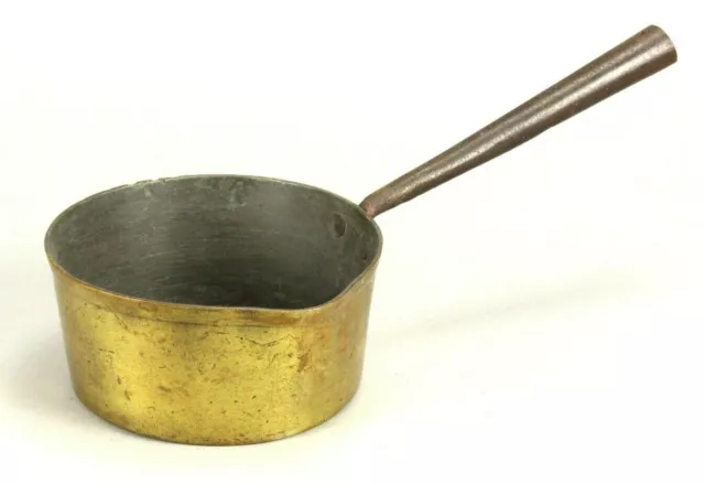 = Antique ea.19th C. Large Shaved Brass Cooking Pot Saucepan Wrought Iron Handle