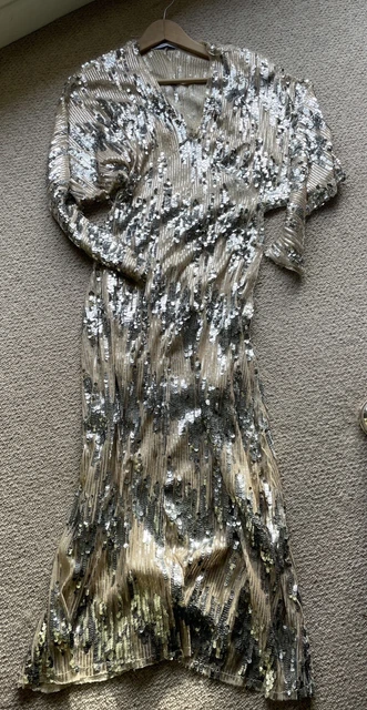 Claudia winkleman sparkly dress hotsell