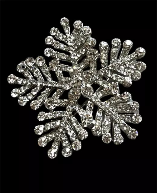 Silver Tone Large Snowflake Clear Diamante Rhinestone Crystal Xmas Brooch Pin