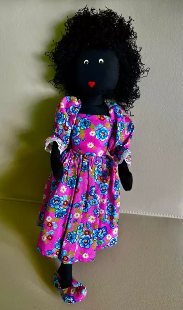Bambola In Straccio Etico Fatta A Mano Nuova, Dal Brasiliano Con Abito Clourfull