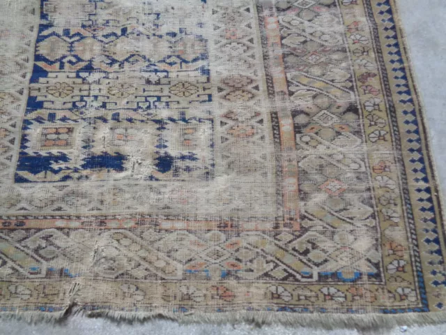 Ancien TAPIS Turc ou Oriental dans le style Oushak a restaurer