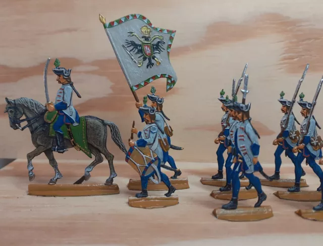  16  Zinnfiguren Flachfiguren 30mm  Österreichische Füsiliere  Grünewald bemalt 2