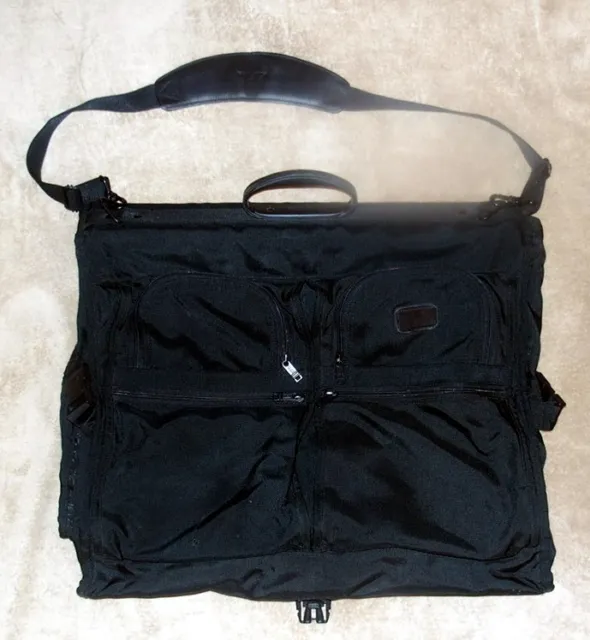 TUMI Alpha Bi-Fold Carry-on Garment Bag 231D3 Black Ballistic Nylon Multi-pocket