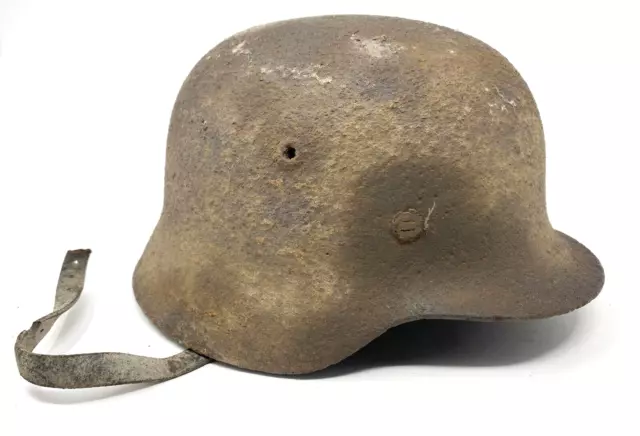 Original Alter Militaria Stahlhelm M42 Bodenfund Wehrmacht WW2 (537)