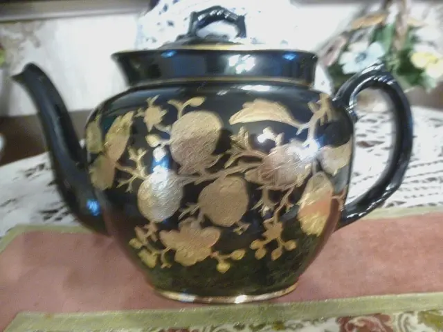 Vintage Arthur Wood Black Teapot , Gold Leaves 1950's