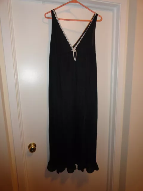 VINTAGE BLACK LONG Nightgown Nylon with White Lace & Ruffle Size M $9. ...
