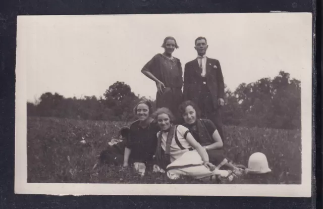 Fotografia Foto Pollone Gruppo di Persone con Vestiti D'Epoca 1925 KK4223