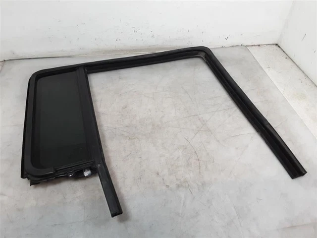 Jeep JK Wrangler OEM Rear Passenger Door Vent Window Glass w Seal 07-17 87876