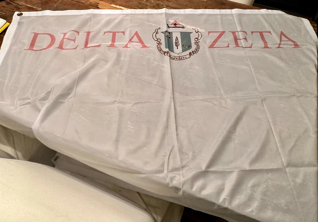 Delta Zeta Crest Nylon Flag 36 in x 24 in College dorm flag NEW