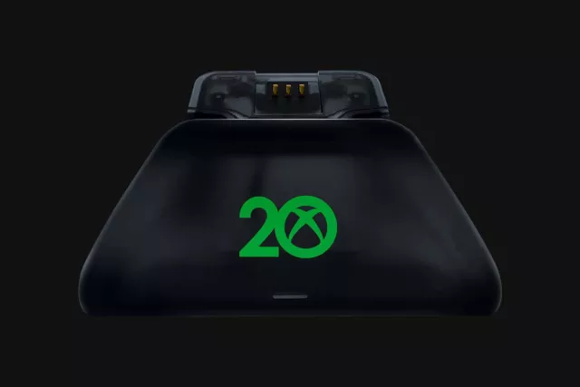 * Razer Universal Quick Charging Stand for Xbox Gaming Controller 20 Anniversary