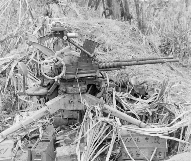 WW2 Photo WWII Captured Japanese Machine Gun  New Guinea  World War Two /1447