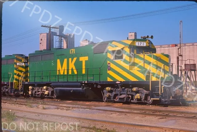 ORIGINAL SLIDE MKT Missouri Kansas Texas GP40 171;Ft.Worth;August 1976